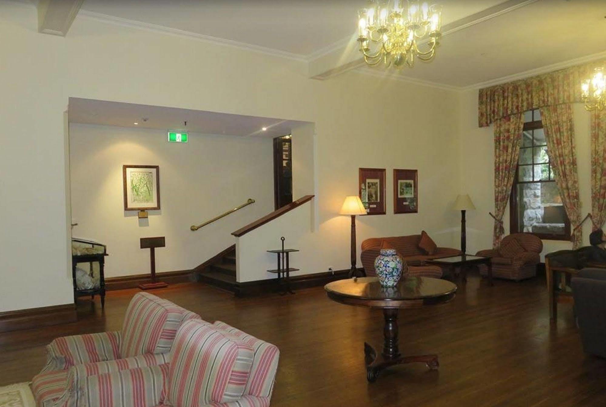 Jenolan Caves House Hotell Exteriör bild